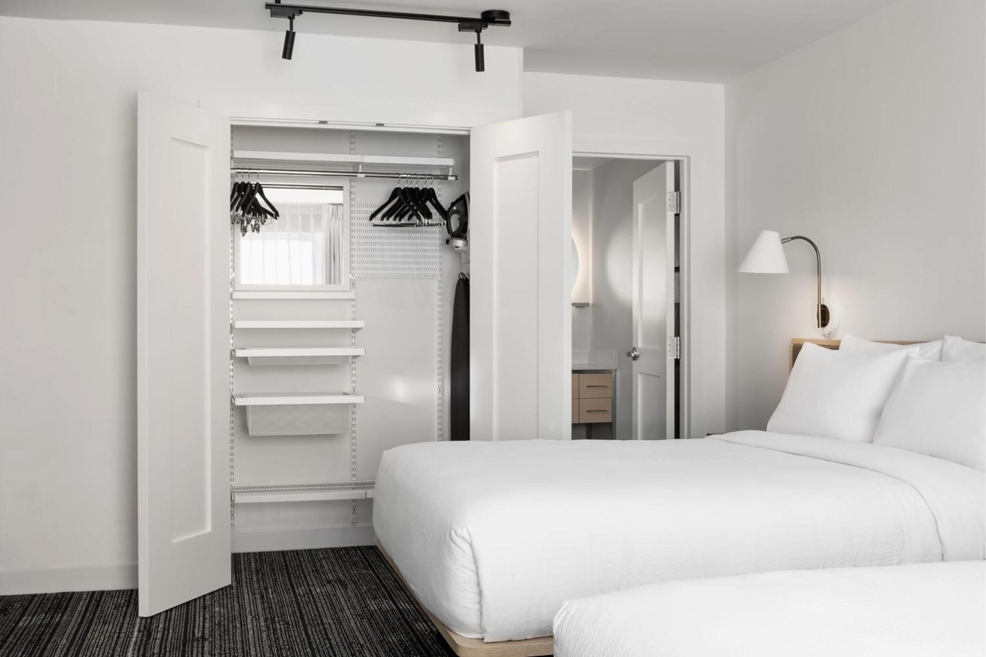 Towneplace Suites By Marriott Iron Mountain Bagian luar foto