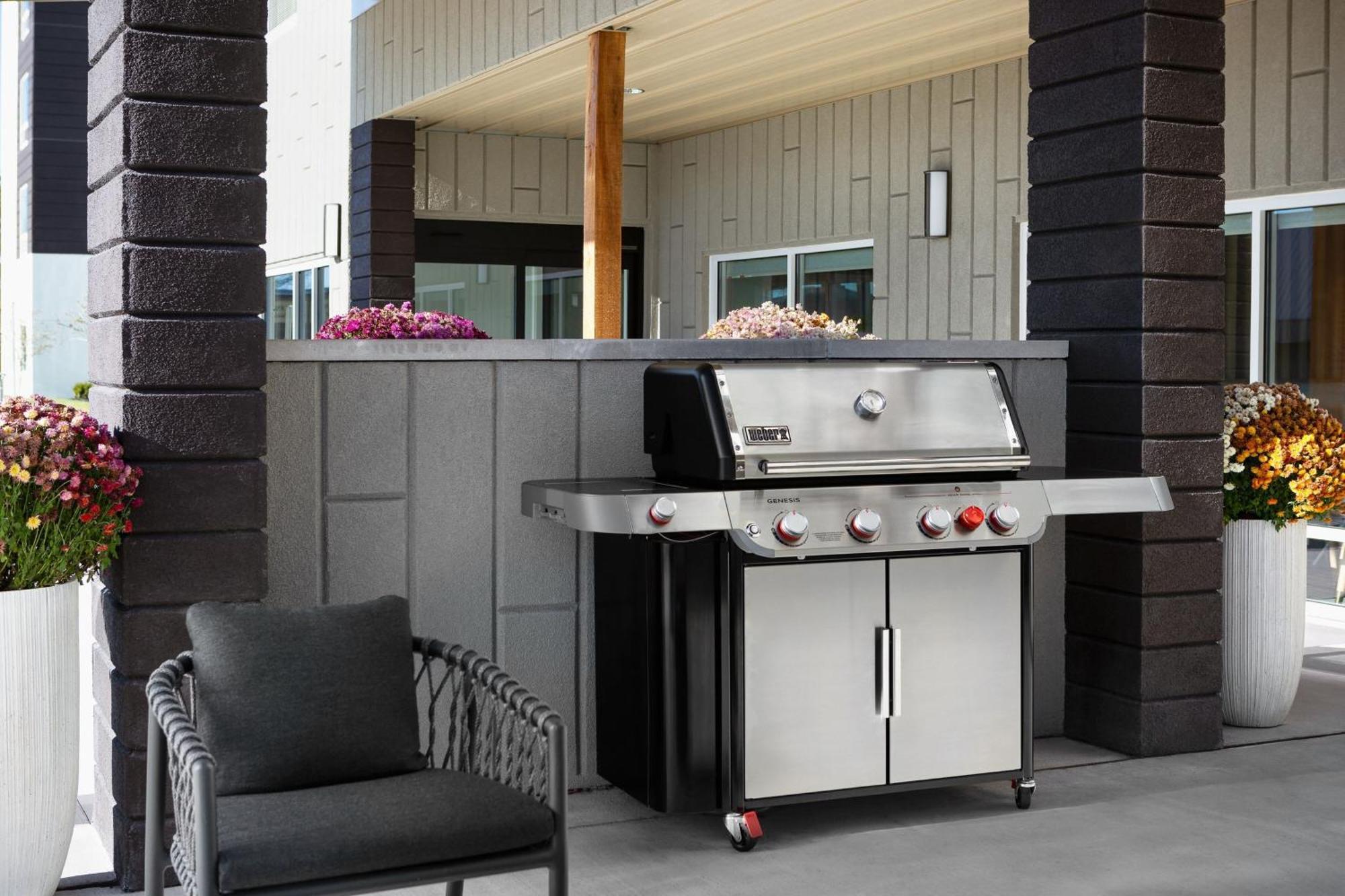 Towneplace Suites By Marriott Iron Mountain Bagian luar foto